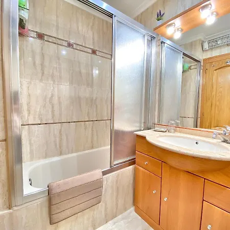 Apartamento A 50m De La Playa San Lorenzo Asturias Apartamento *